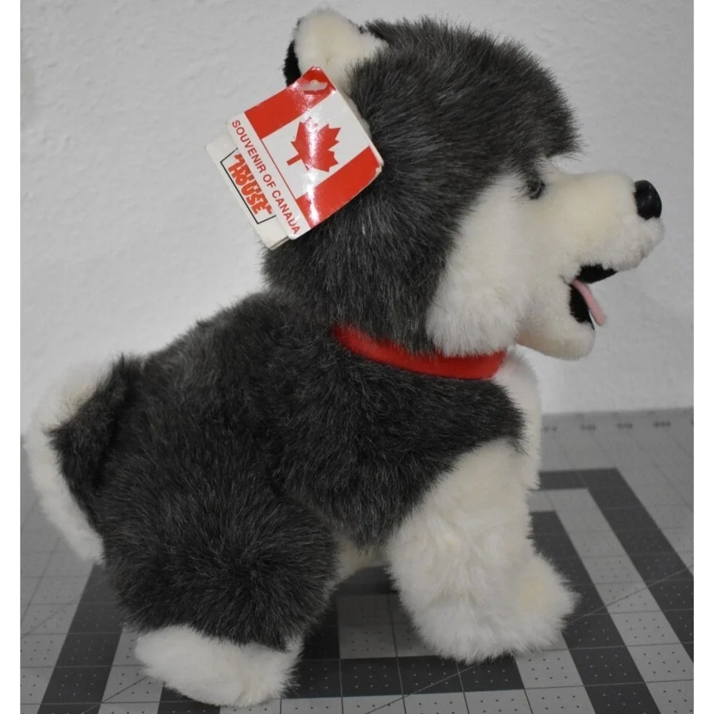 Husky Dog Canada Plush Stuffed Souvenir Tag‎ Sitting Animal House 10.5 Blue eyes